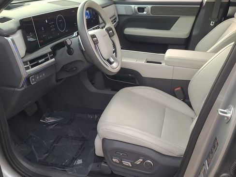 Used 2025 Hyundai Santa Fe Calligraphy image 11