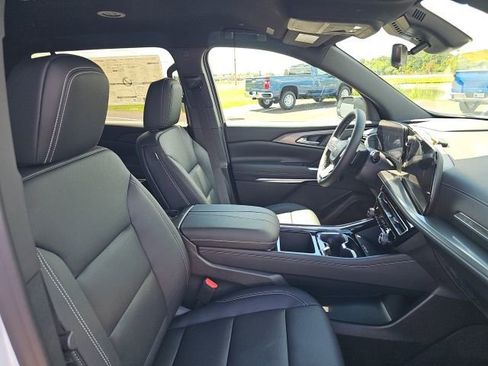 New 2026 Chevrolet Traverse LT w/ Driver Confidence Package image 35