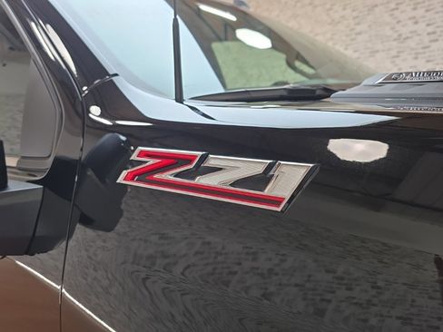 Used 2025 Chevrolet Silverado 2500 LT w/ Z71 Chrome Sport Edition image 12