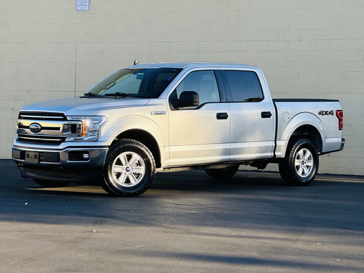 Used 2019 Ford F150 XLT AWD/4WD image 4
