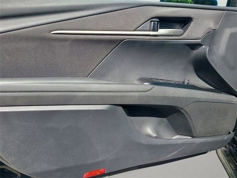 Used 2025 Toyota Camry LE image 18