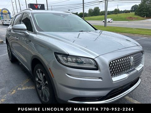 Used 2023 Lincoln Nautilus Reserve w/ Class II Trailer Tow Package AWD/4WD image 8