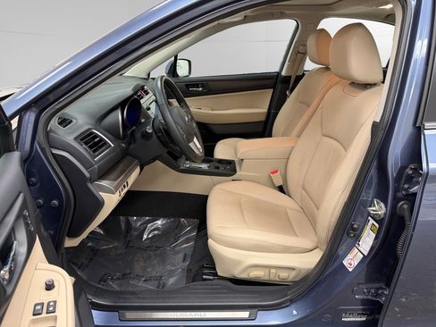Used 2015 Subaru Legacy 2.5i Limited image 9