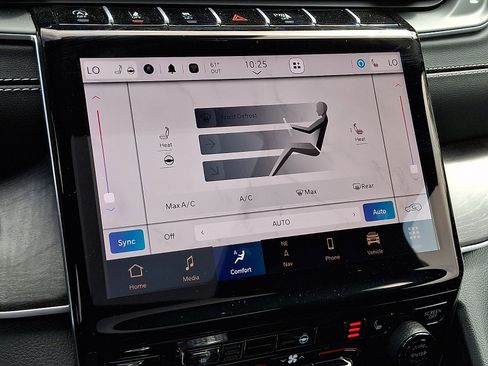 Certified 2025 Jeep Grand Cherokee Limited AWD/4WD image 17