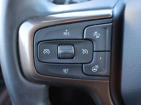 Used 2024 Chevrolet Suburban High Country w/ Premium Package image 23