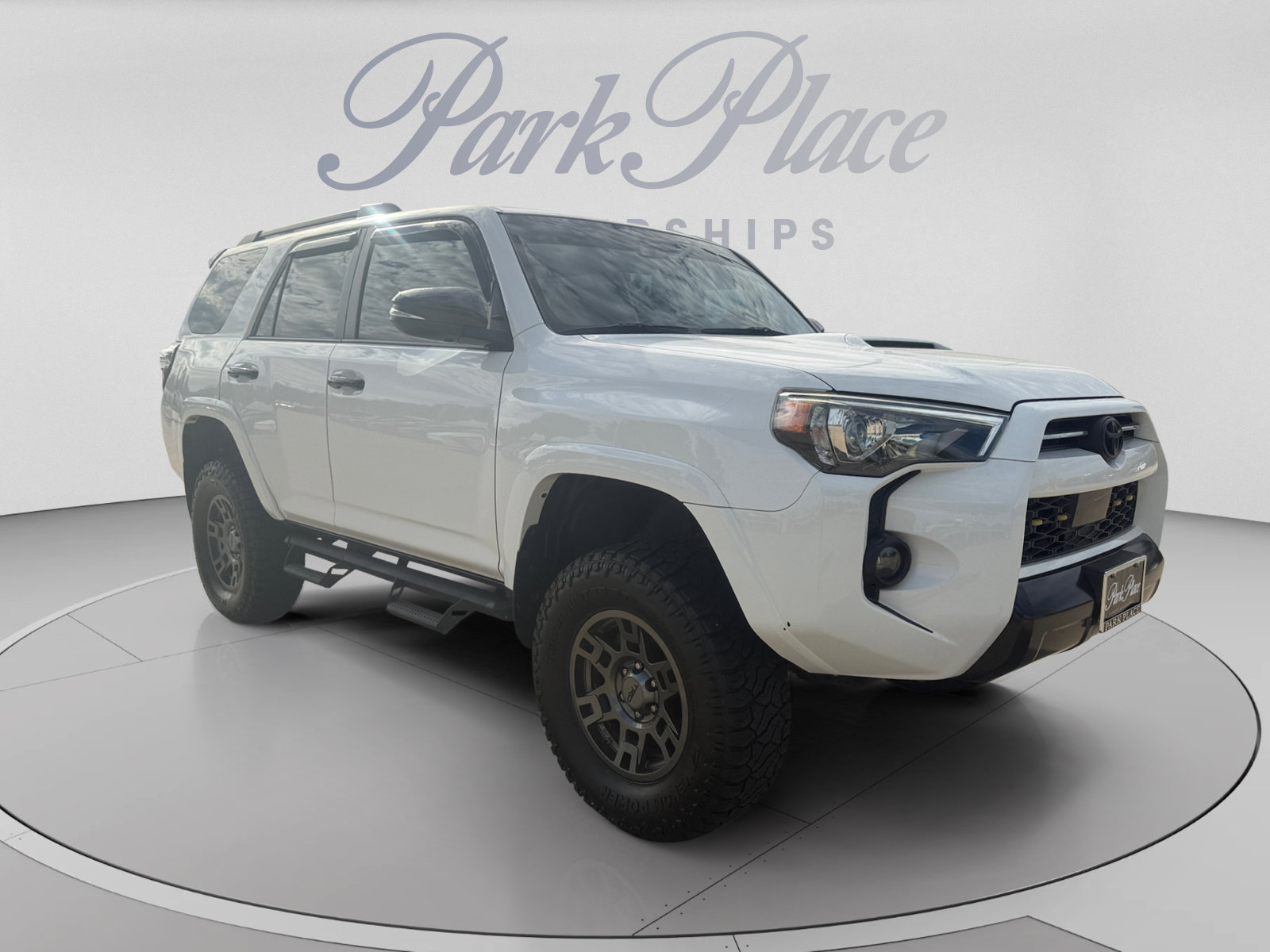 Used 2020 Toyota 4Runner Venture w/ Moonroof Package AWD/4WD image 7