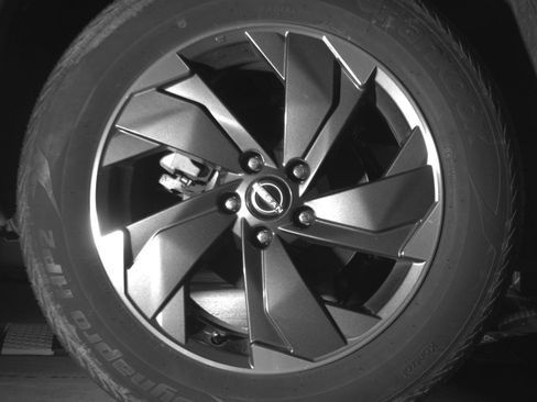 Used 2025 Nissan Rogue SV AWD/4WD image 18