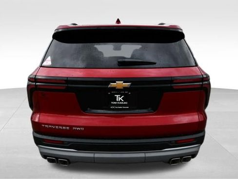 New 2026 Chevrolet Traverse LT w/ Driver Confidence Package AWD/4WD image 5