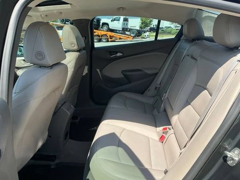 Used 2017 Chevrolet Cruze Premier FWD image 33