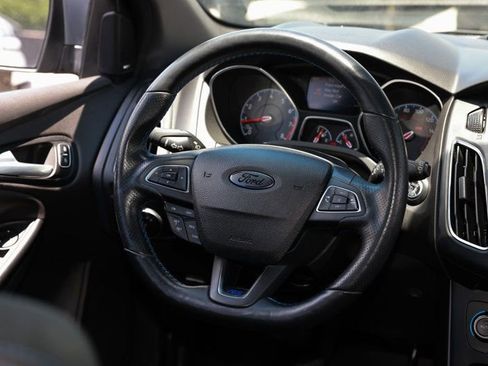 Used 2016 Ford Focus RS AWD/4WD image 32