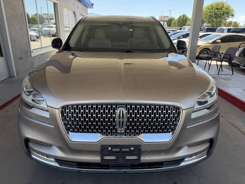 Used 2020 Lincoln Aviator Reserve w/ Equipment Group 202A AWD/4WD image 3