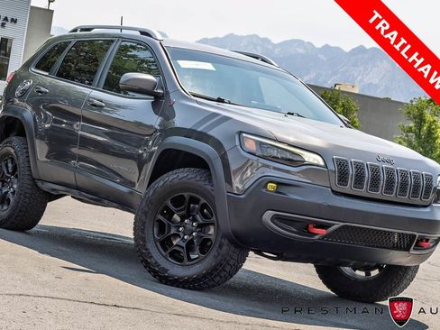 Used 2019 Jeep Cherokee Trailhawk w/ Comfort/Convenience Group AWD/4WD image 1