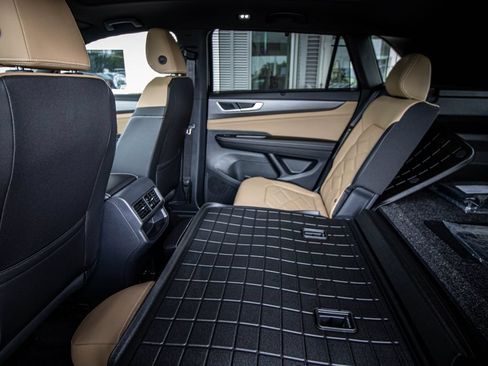 New 2026 Volkswagen Atlas Cross Sport SE FWD image 30
