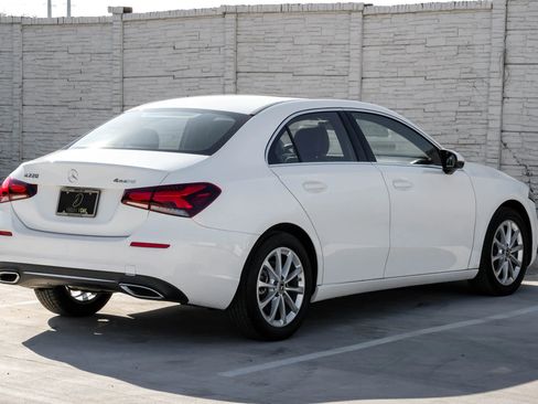 Used 2019 Mercedes-Benz A 220 4MATIC image 10