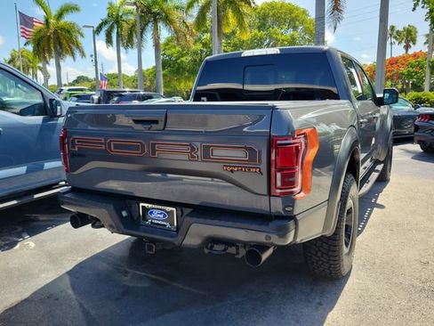 Used 2018 Ford F150 Raptor w/ Equipment Group 802A Luxury AWD/4WD image 3