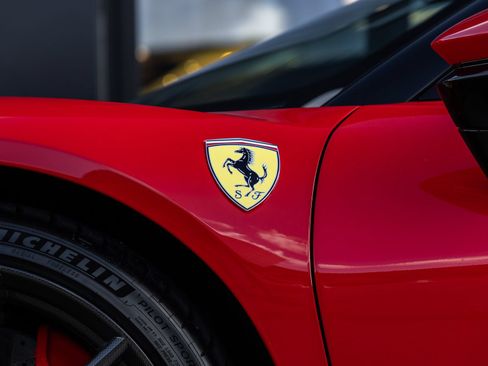 Used 2022 Ferrari SF90 Stradale AWD/4WD image 16