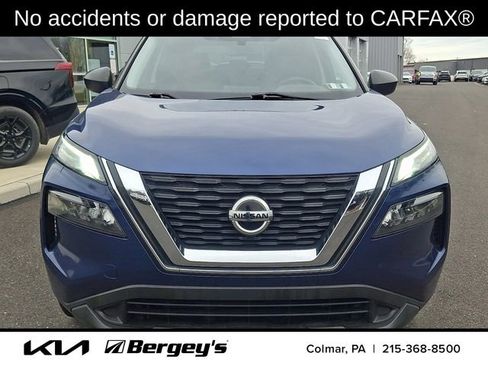 Used 2021 Nissan Rogue S image 2
