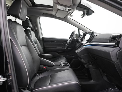 Used 2022 Honda Odyssey Touring image 13