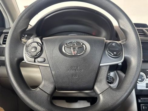 Used 2012 Toyota Camry LE FWD image 17