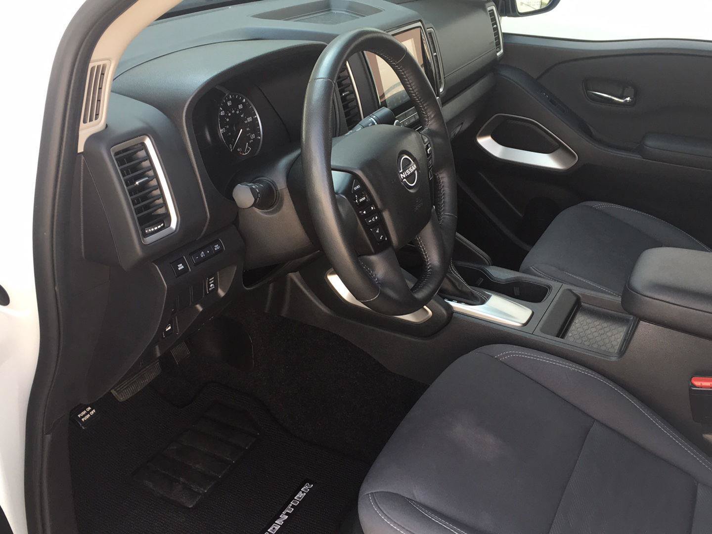 Used 2024 Nissan Frontier SV w/ SV Convenience Package AWD/4WD image 25