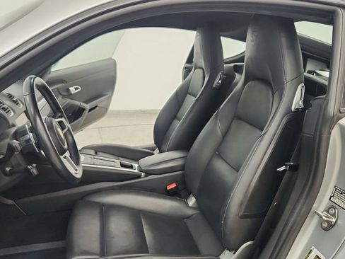 Used 2019 Porsche 718 Cayman S RWD image 24