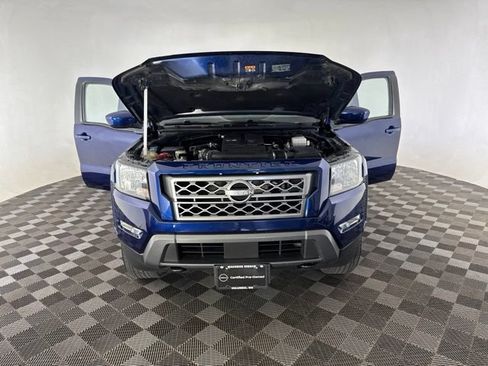 Certified 2022 Nissan Frontier SV AWD/4WD image 11