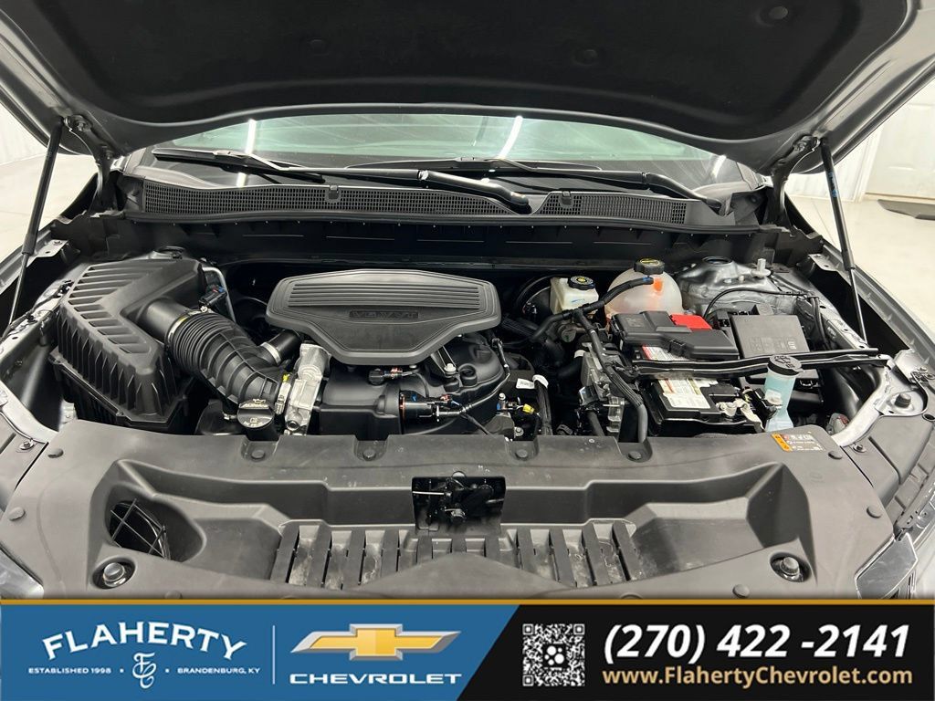 Used 2025 Chevrolet Blazer RS w/ Enhanced Convenience Package FWD image 16