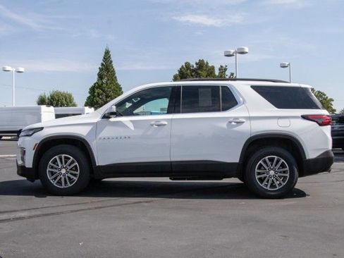 Used 2023 Chevrolet Traverse LT image 4