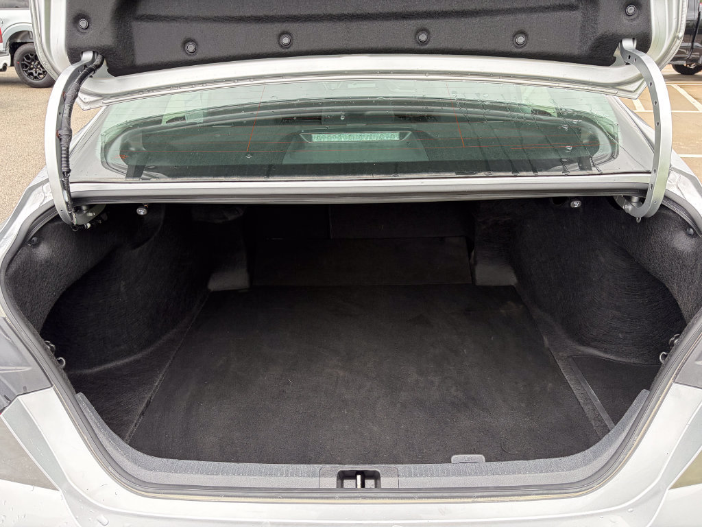 Used 2025 Toyota Camry LE FWD image 15