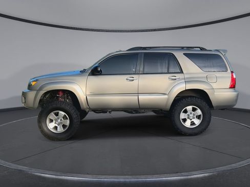 Used 2006 Toyota 4Runner SR5 RWD image 5