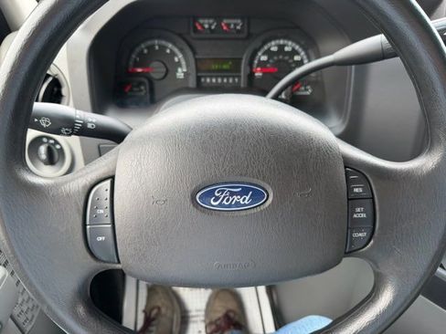 Used 2019 Ford E-350 and Econoline 350 Super Duty w/ Power Windows & Locks Group RWD image 11