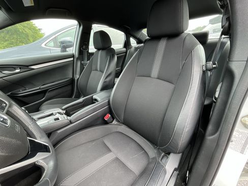 Used 2019 Honda Civic Sport image 4