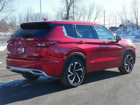 Used 2025 Mitsubishi Outlander SEL image 7