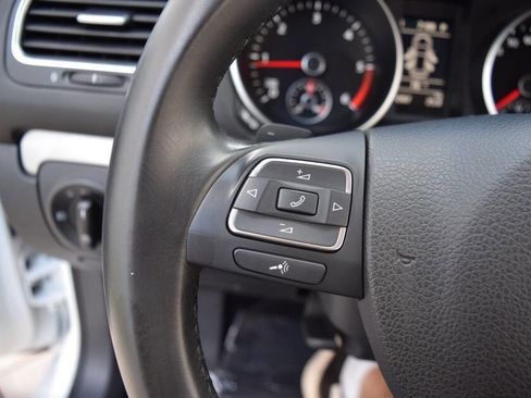 Used 2013 Volkswagen Golf TDI image 69