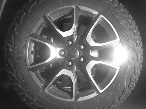 Used 2025 Jeep Compass Trailhawk AWD/4WD image 12