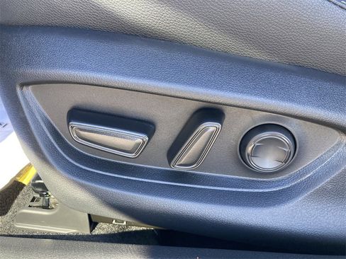 New 2026 Toyota Camry SE image 10