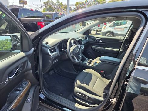 Used 2023 GMC Acadia SLE w/ Driver Convenience Package AWD/4WD image 5