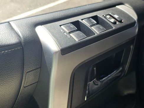 Used 2018 Toyota 4Runner Limited AWD/4WD image 35
