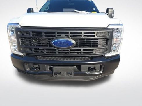 Used 2025 Ford F250 XL image 1