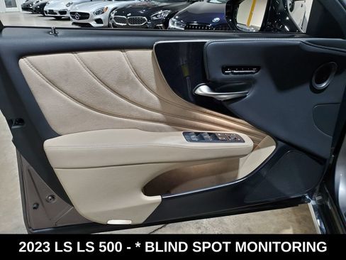 Used 2023 Lexus LS 500 w/ Interior Upgrade Package RWD image 8