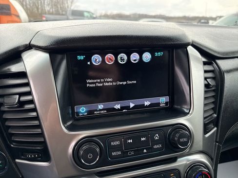Used 2018 Chevrolet Suburban Premier image 40