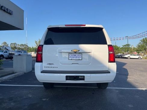 Used 2016 Chevrolet Suburban LS RWD image 33