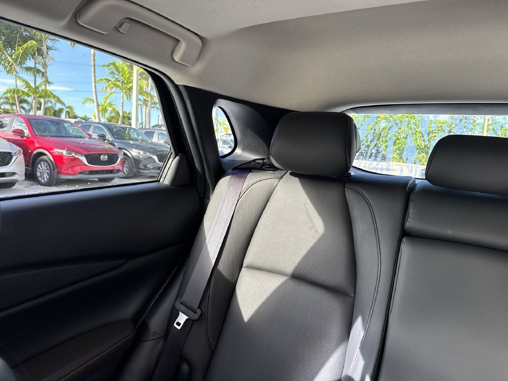 Used 2023 MAZDA CX-30 AWD 2.5 S w/ Premium Package image 17