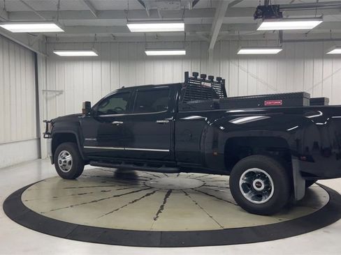 Used 2017 GMC Sierra 3500 SLT image 6