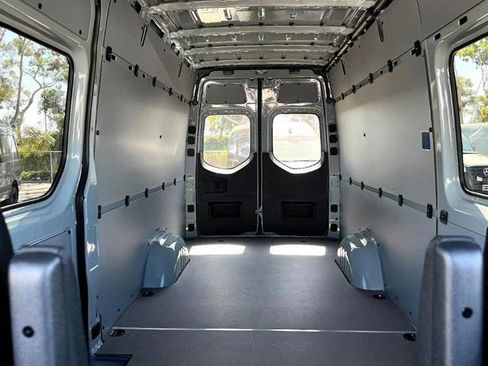 New 2024 Mercedes-Benz Sprinter 2500 image 22