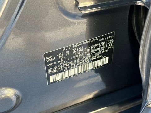 Certified 2025 Subaru Outback Onyx Edition w/ Tech Package 2 image 32