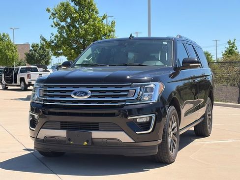 Used 2021 Ford Expedition Limited image 3