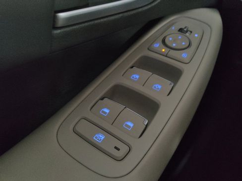 Used 2025 Hyundai Sonata SEL FWD image 27