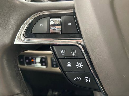 Used 2024 Lincoln Navigator L Reserve image 37