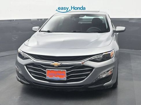 Used 2024 Chevrolet Malibu LT FWD image 3